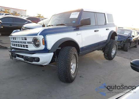 2024 Ford Bronco Black Diamond z USA, uszkodzony, nr VIN 1FMEE1BP4RLA75606